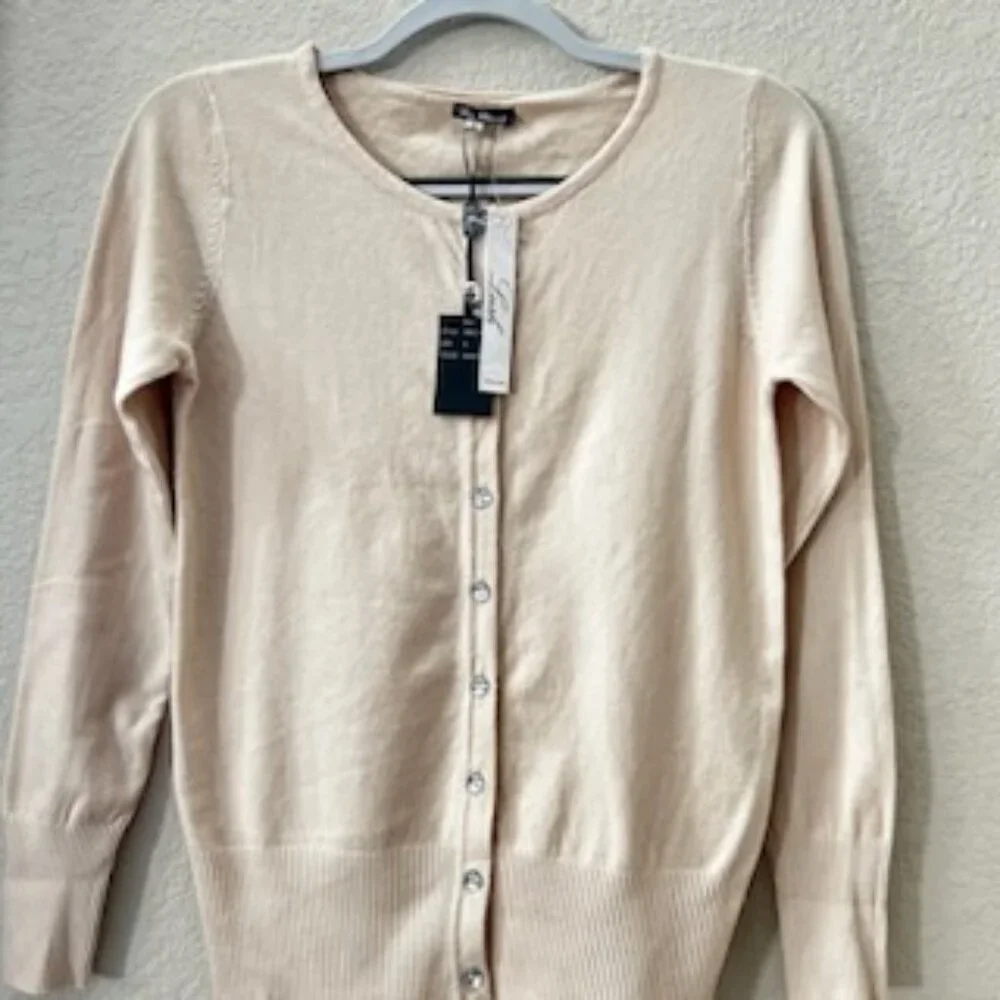 NWT Wool Blend Premium Quality Cream Sweater Cardigan With Rhinestone Buttons - Picture 4 of 9